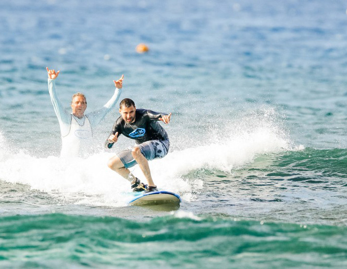 2 Hour Surfing Lesson 